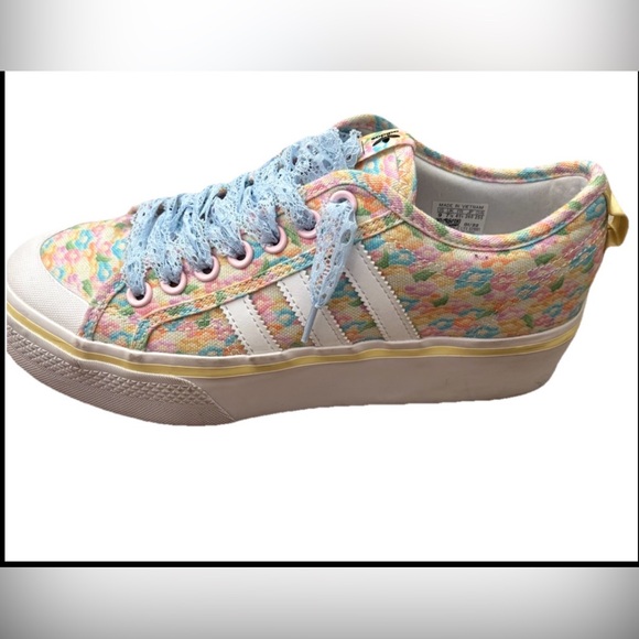adidas Shoes - Size 9 - Disney x adidas Nizza Bambi - Floral